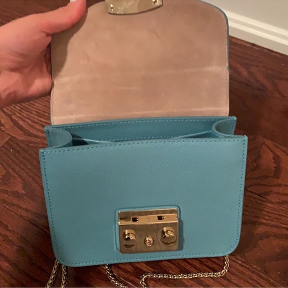 SOLD‼️Furla Metropolis sling bag - Picture 5 of 7